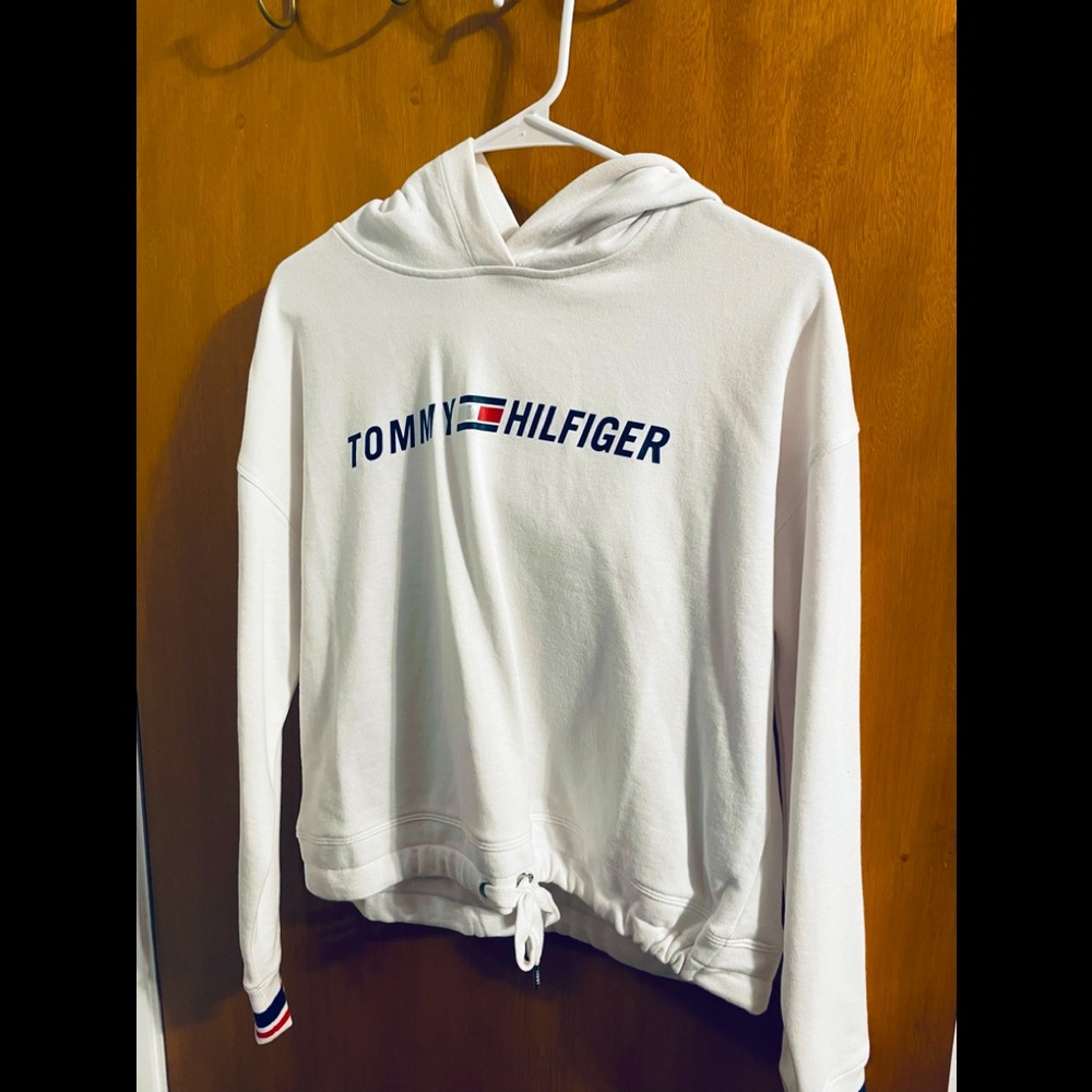 Tommy Hilfiger hoodie with tie string. New w/tags!